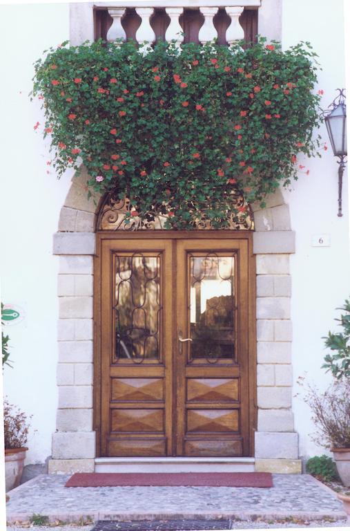 Albergo Ristorante Ai Pini Tarzo Exterior photo