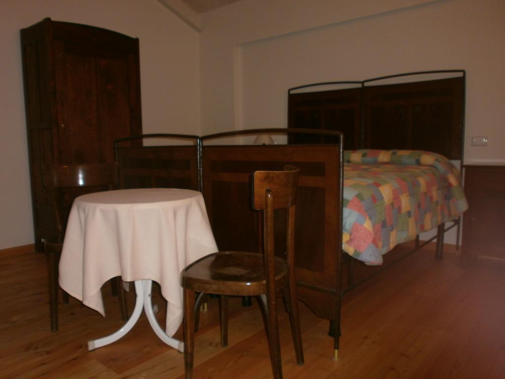 Albergo Ristorante Ai Pini Tarzo Exterior photo