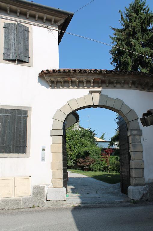 Albergo Ristorante Ai Pini Tarzo Exterior photo